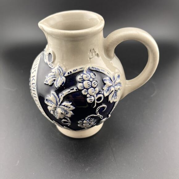 Aus Kuhlem Stein Trink Edlen Wein Blue Grey Clay German Wine Pitcher 4.5 in Tall - Picture 4 of 10